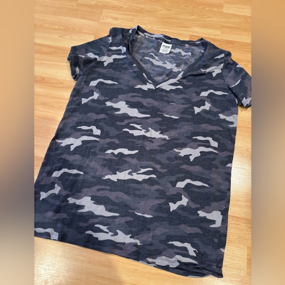 PINK Victoria's Secret Camo Short Sleeve Tee - Black and Gray
